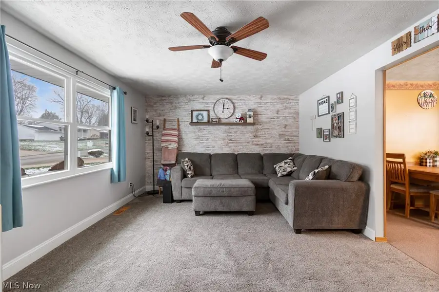 542 Snively Nw Avenue, Massillon, OH 44646 - #3