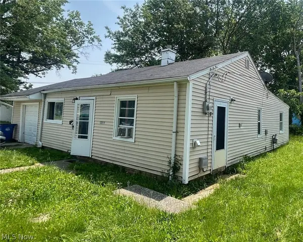 12215 Guardian Boulevard, Cleveland, OH 44135