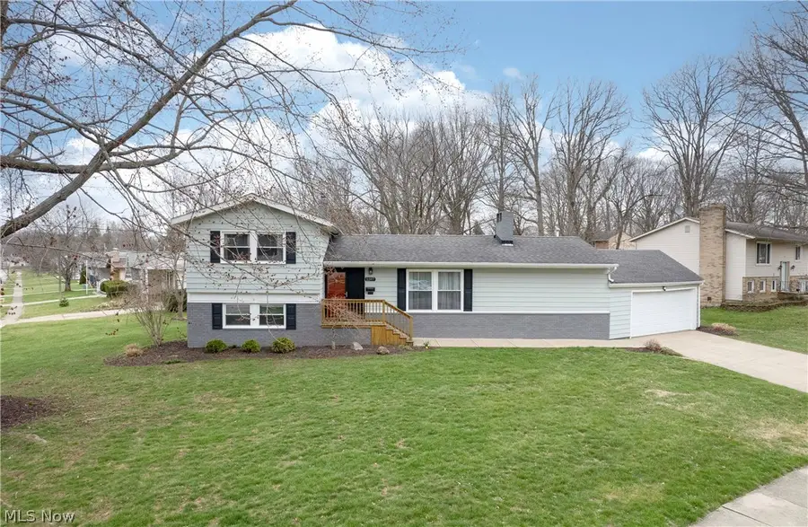 2397 Norman Drive, Stow, OH 44224 - #2