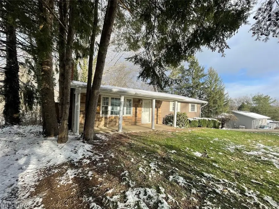 330 Walnut Hills Drive, Zanesville, OH 43701 - #2