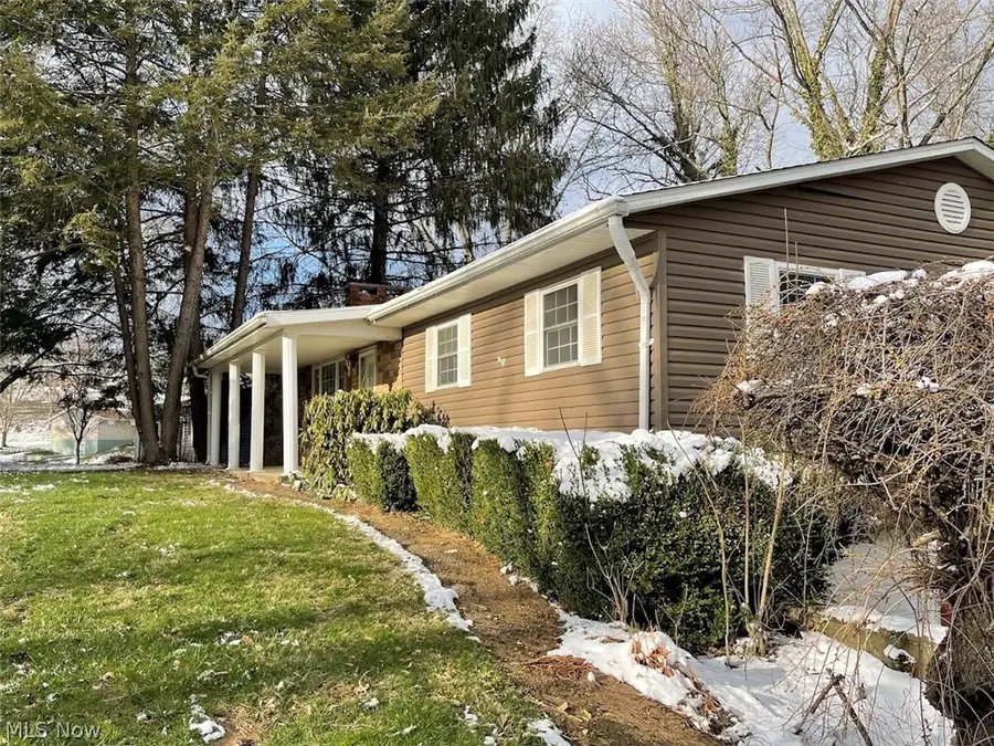 330 Walnut Hills Drive, Zanesville, OH 43701 - #3