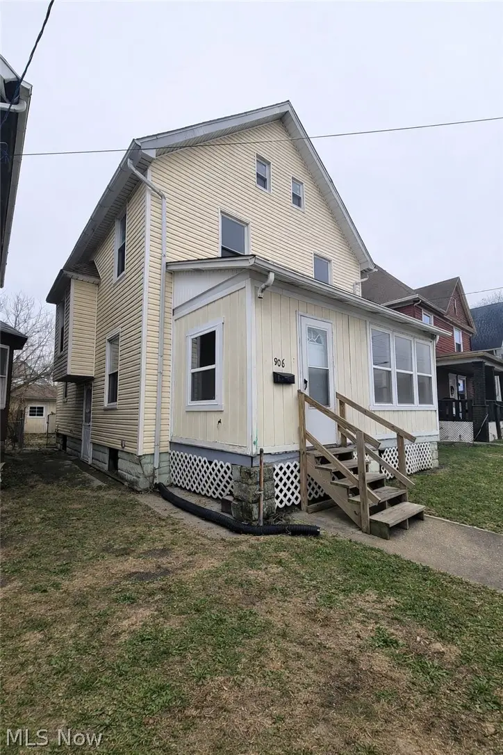 906 Harrison Sw Avenue, Canton, OH 44706 - #2