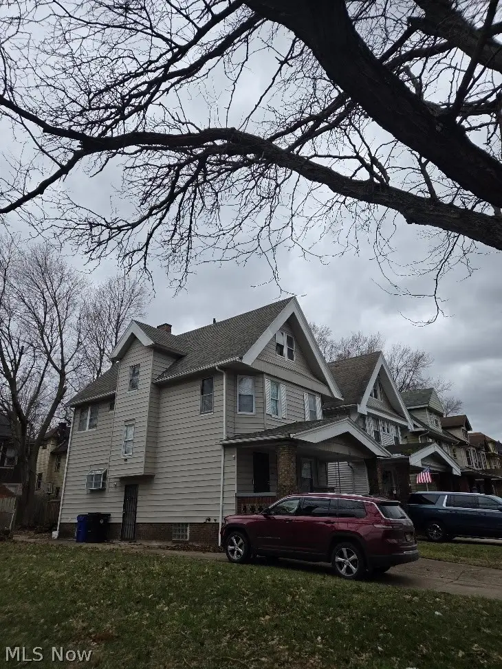 9006 Columbia Avenue, Cleveland, OH 44108 - #2
