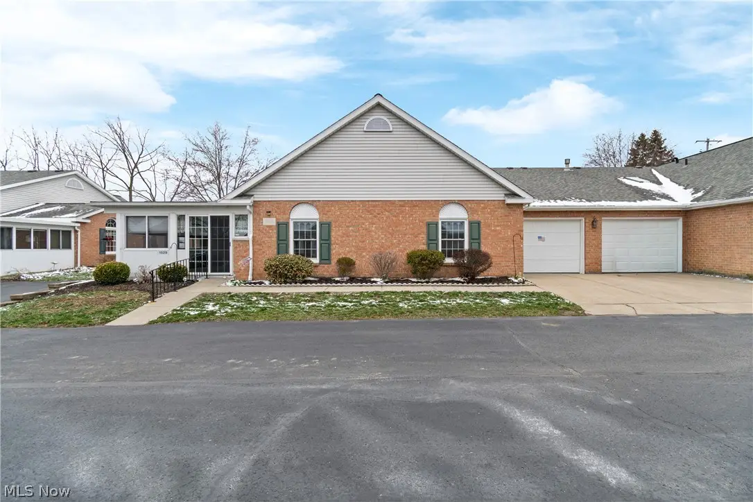 1529 Rhine River Nw Road, Uniontown, OH 44685 - #1