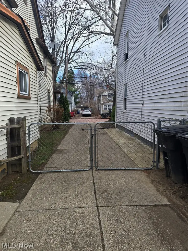 3805 Revere Court, Cleveland, OH 44109 - #3