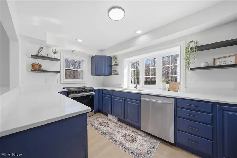 6097 Reno Drive, Louisville, OH 44641 - #2