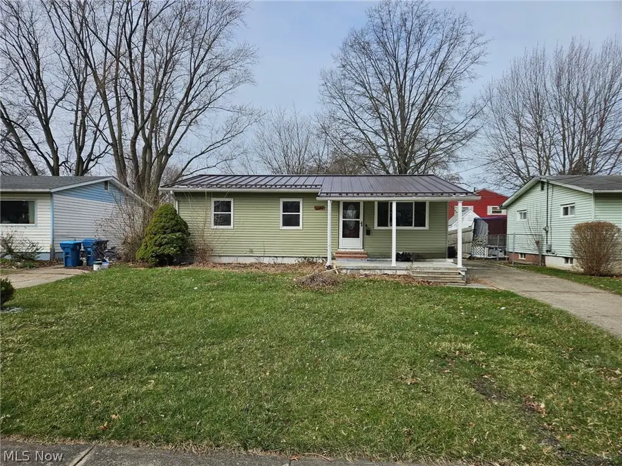 1506 Nevada Avenue, Lorain, OH 44052 - #2