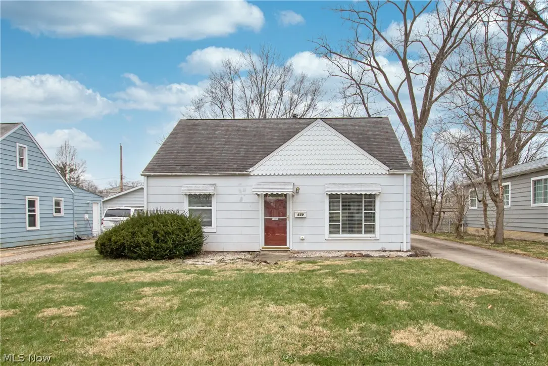659 Wesley Drive, Berea, OH 44017 - #1