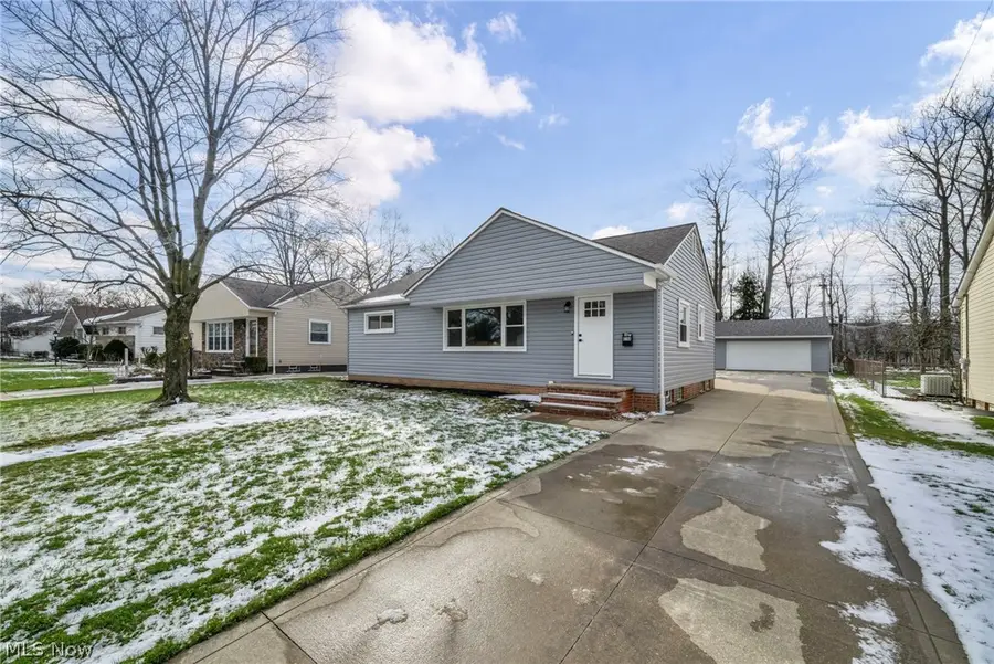 6108 Westerham Road, Mayfield Heights, OH 44124 - #2