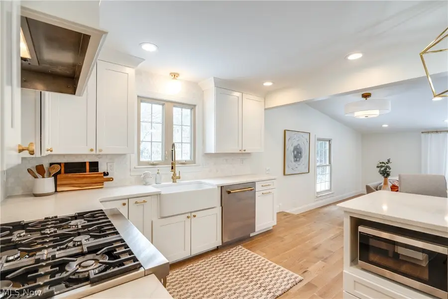 30009 Ednil Drive, Bay Village, OH 44140 - #3