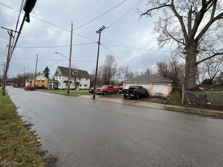 7300 Claasen Avenue, Cleveland, OH 44105 - #3
