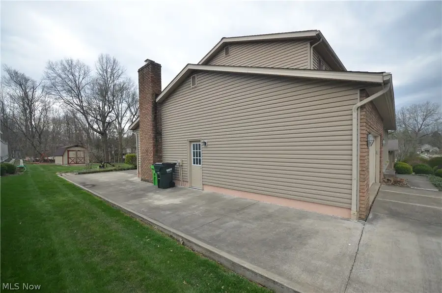 1464 Berkshire Road, Stow, OH 44224 - #3