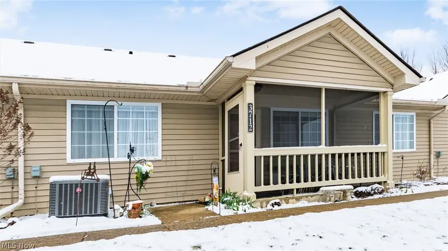 3712 Colony Hill Drive, Zanesville, OH 43701 - #3