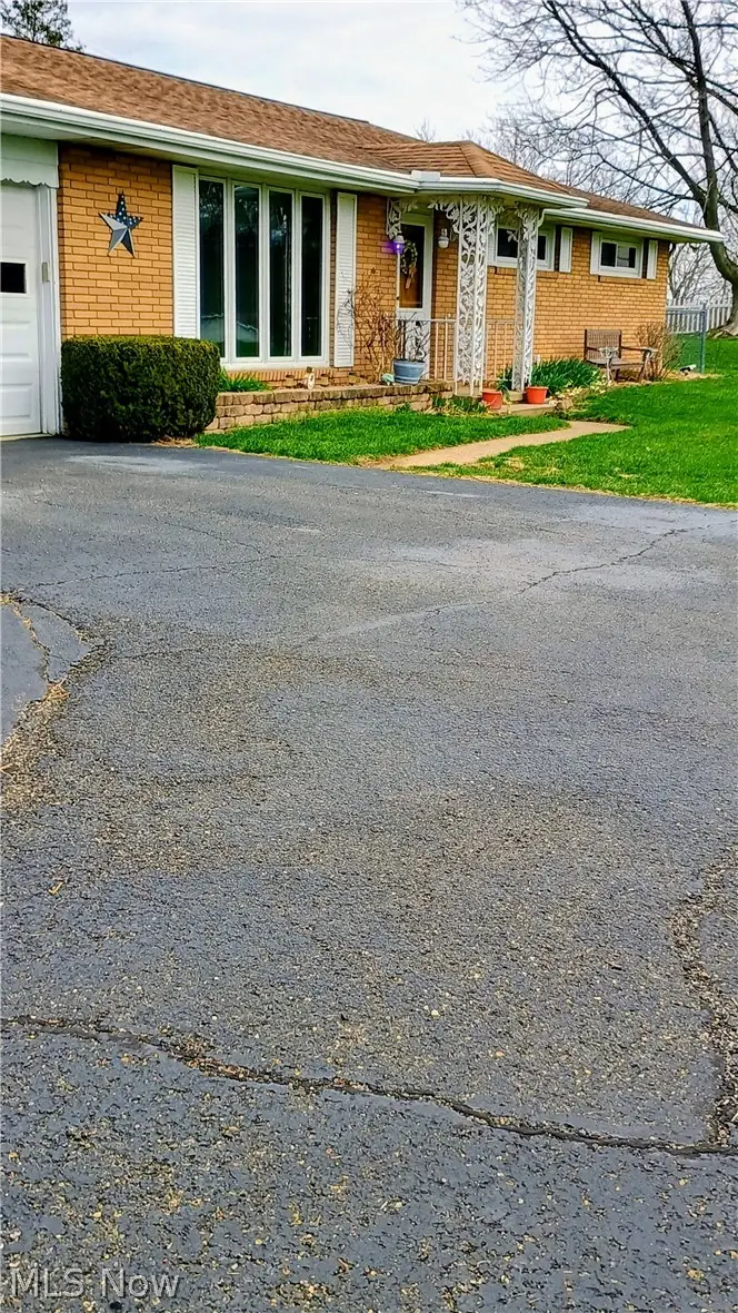 335 Walker Drive, Zanesville, OH 43701 - #3