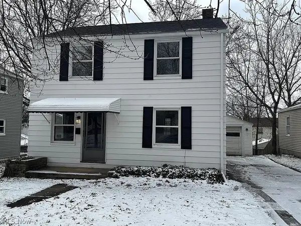 1570 Oakwood Avenue, Akron, OH 44301