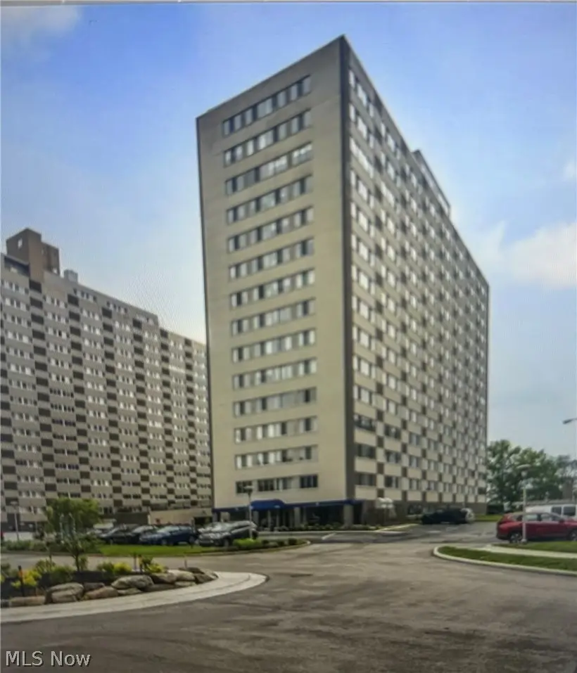 12520 Edgewater Drive #1504, Lakewood, OH 44107 - #1