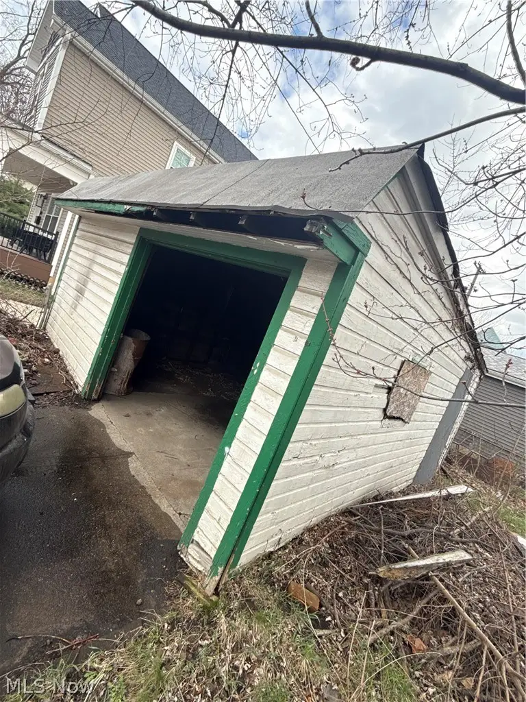 3520 Siam Avenue, Cleveland, OH 44113 - #2