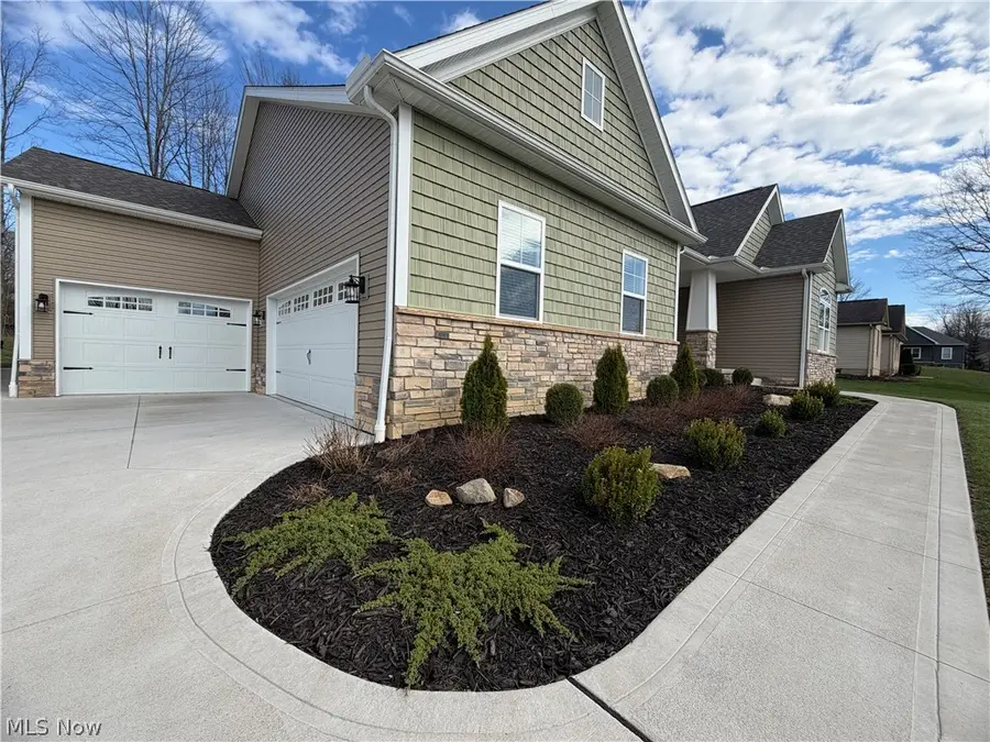 4858 Ashmont Sw Avenue, Canton, OH 44706 - #2