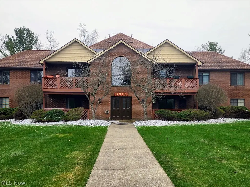 8615 Scenicview Drive, Broadview Heights, OH 44147 - #1