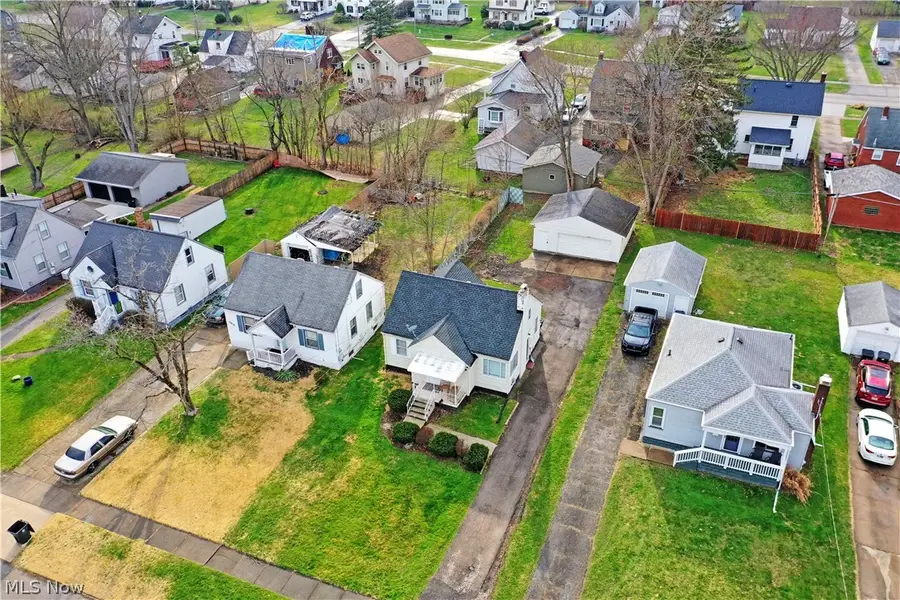 374 Meadowbrook Se Avenue, Warren, OH 44483 - #2