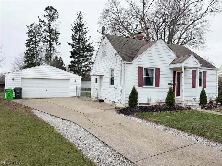 832 S Valley Nw Boulevard, North Canton, OH 44720 - #2