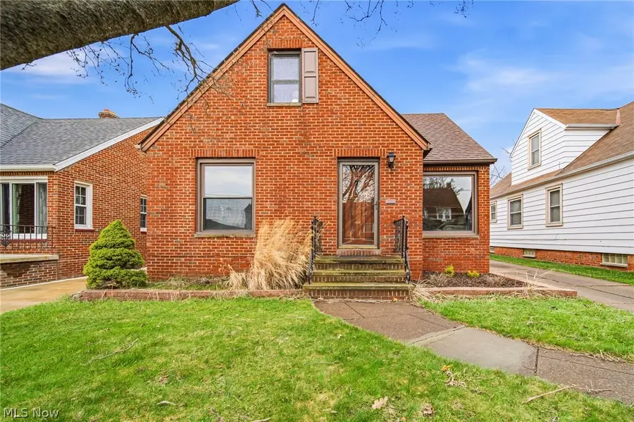 6406 Pelham Drive, Parma, OH 44129 - #2