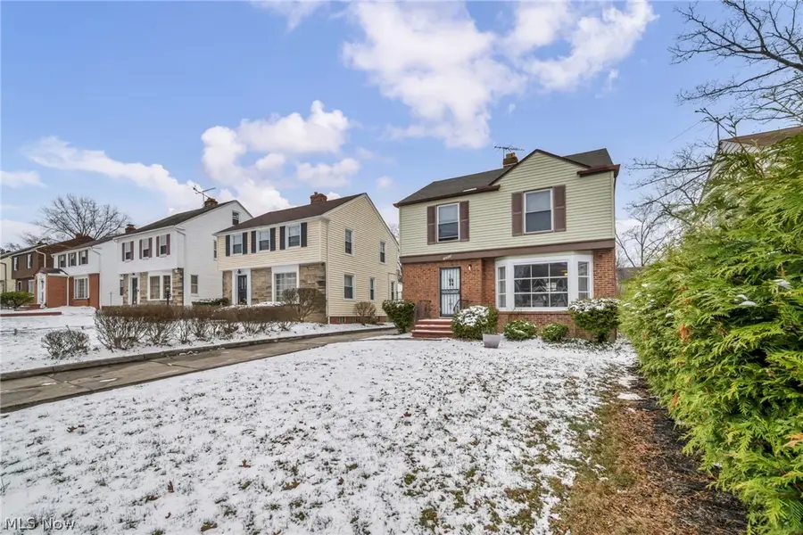 16908 Throckley Avenue, Cleveland, OH 44128 - #3