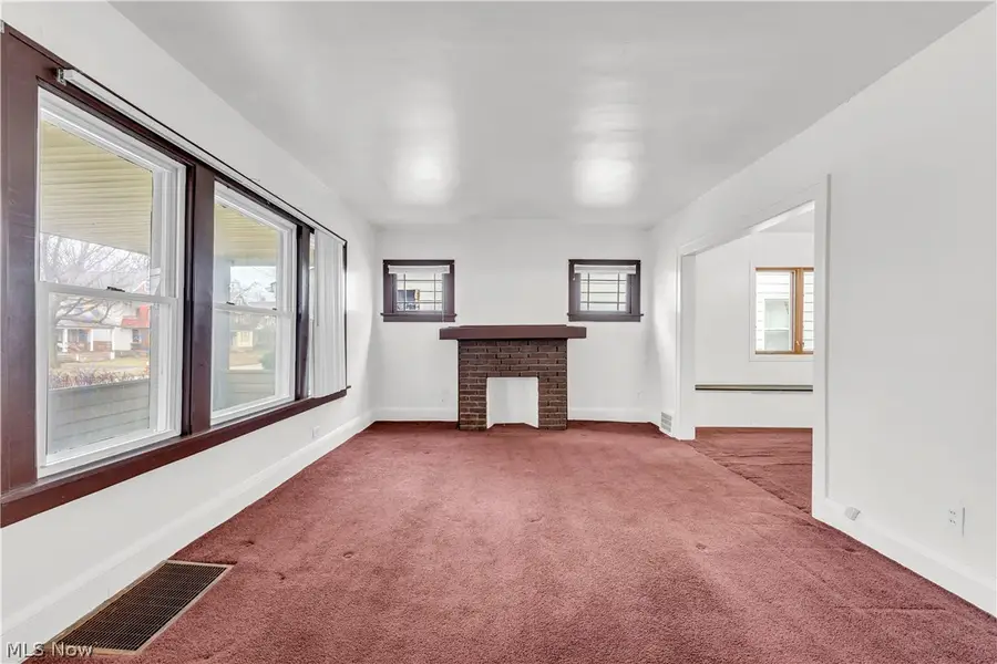 1109 E 169th Street, Cleveland, OH 44110 - #2