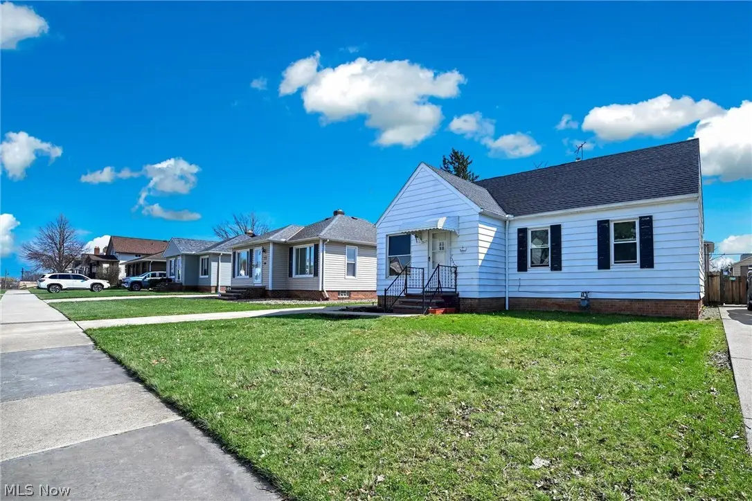 7615 Kenilworth Avenue, Parma, OH 44129 - #1