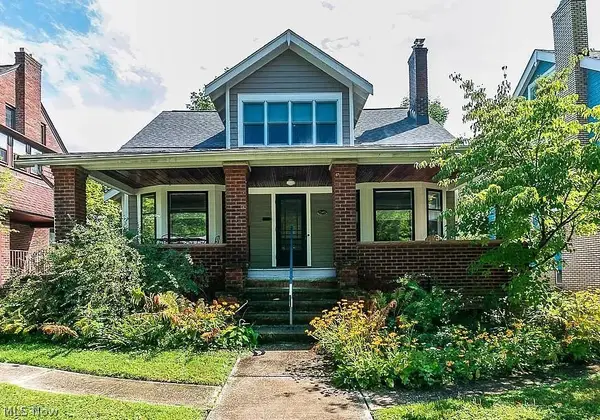 2593 Canterbury Road, Cleveland Heights, OH 44118