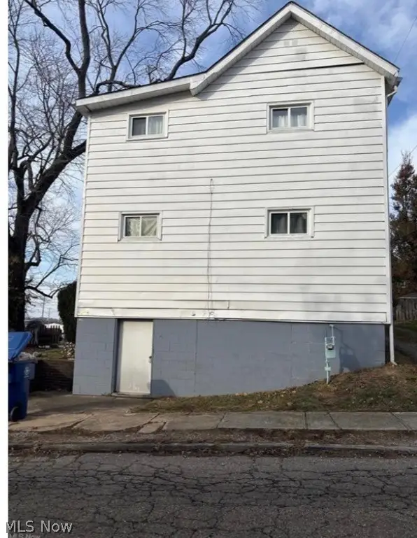 1109 Carlisle Avenue, Cambridge, OH 43725 - #1