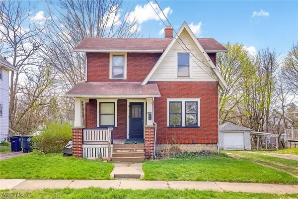 848 Longview Avenue, Akron, OH 44307