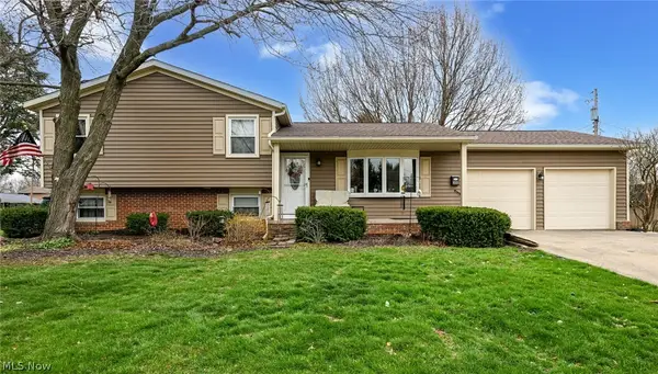 300 Castleton Ne Road, North Canton, OH 44720