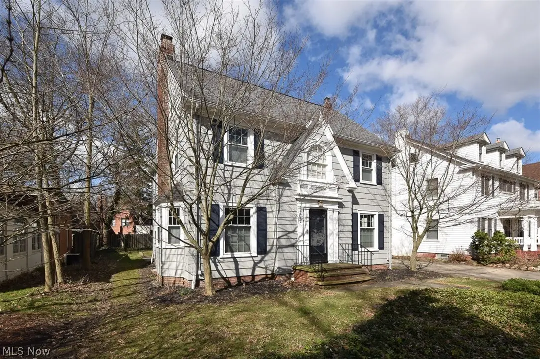 3382 Kenmore Road, Shaker Heights, OH 44122 - #1