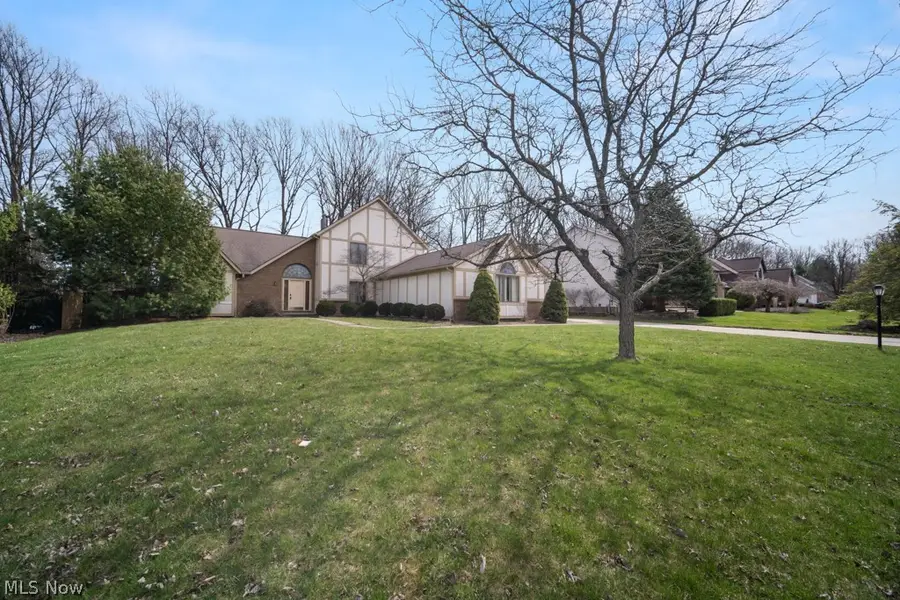 10067 Jamestown Drive, North Royalton, OH 44133 - #2