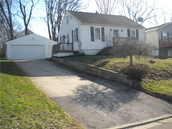 332 Lincoln Avenue, Barberton, OH 44203