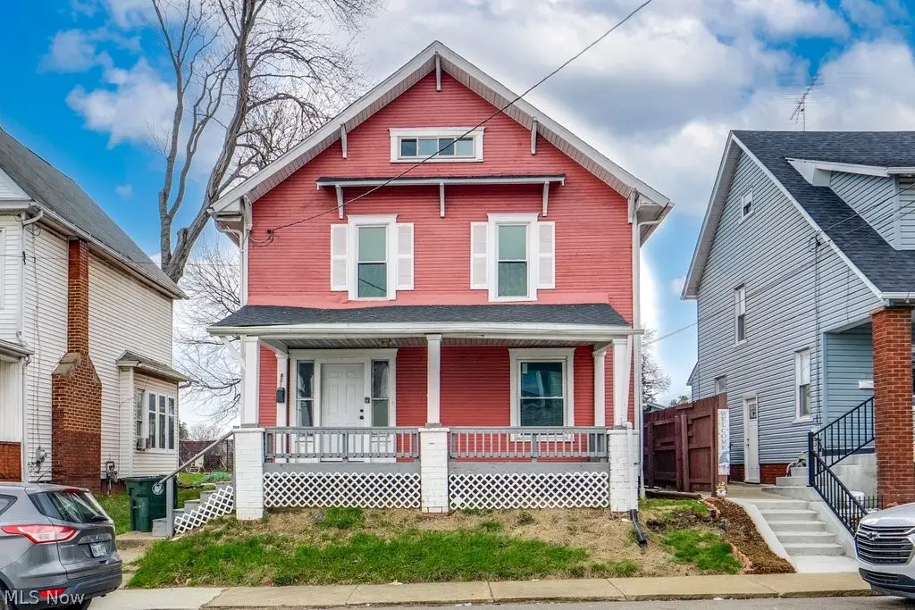 821 19th Nw Street, Canton, OH 44709 - #1