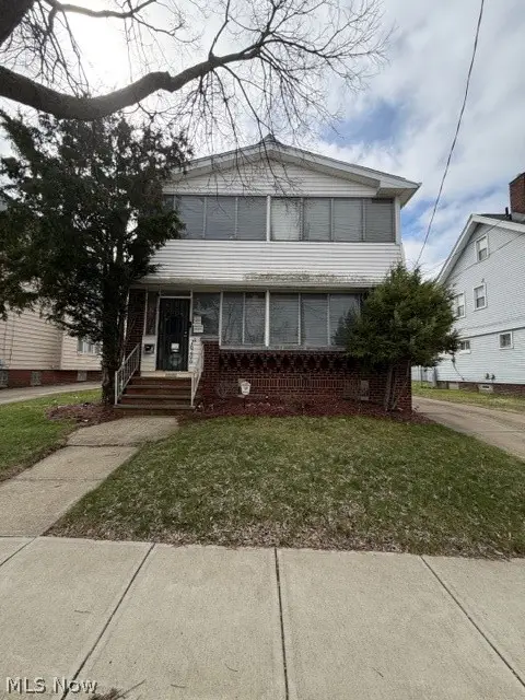 16206 Grovewood Avenue, Cleveland, OH 44110 - #2