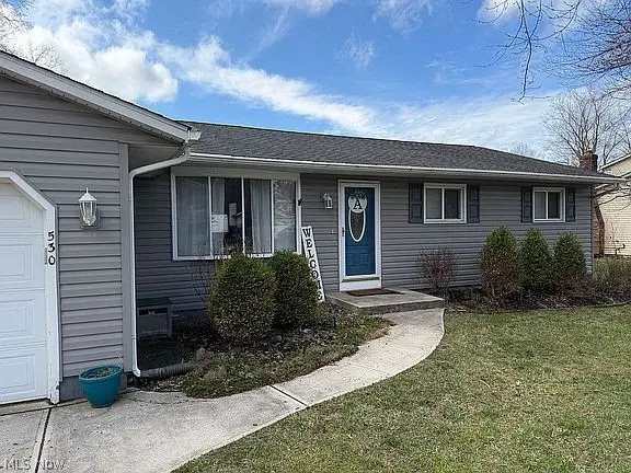 530 Maple Avenue, Sheffield Lake, OH 44054 - #3