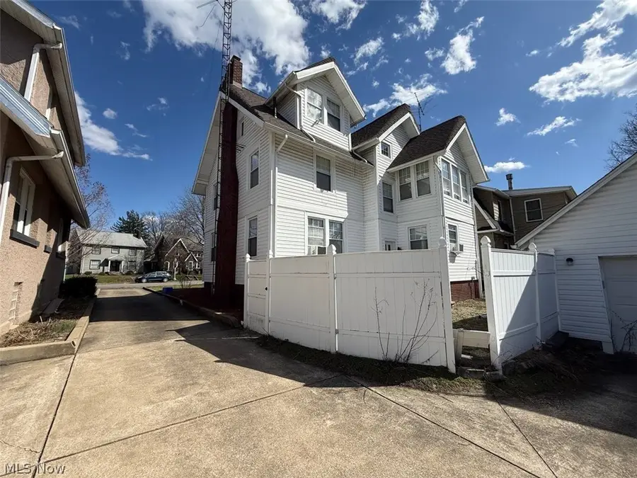 1437 Ridge Nw Road, Canton, OH 44703 - #3