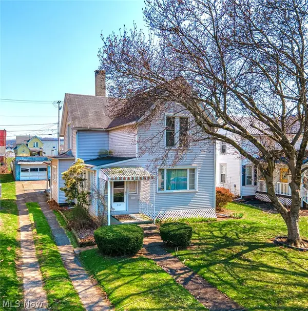 310 S 4th Street, Coshocton, OH 43812