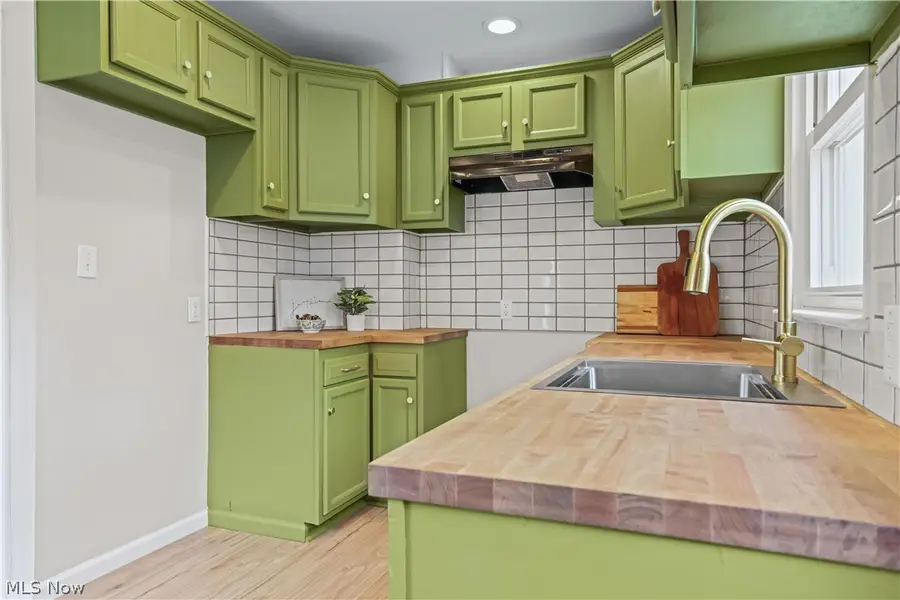 1265 Greenwood Avenue, Akron, OH 44320 - #3