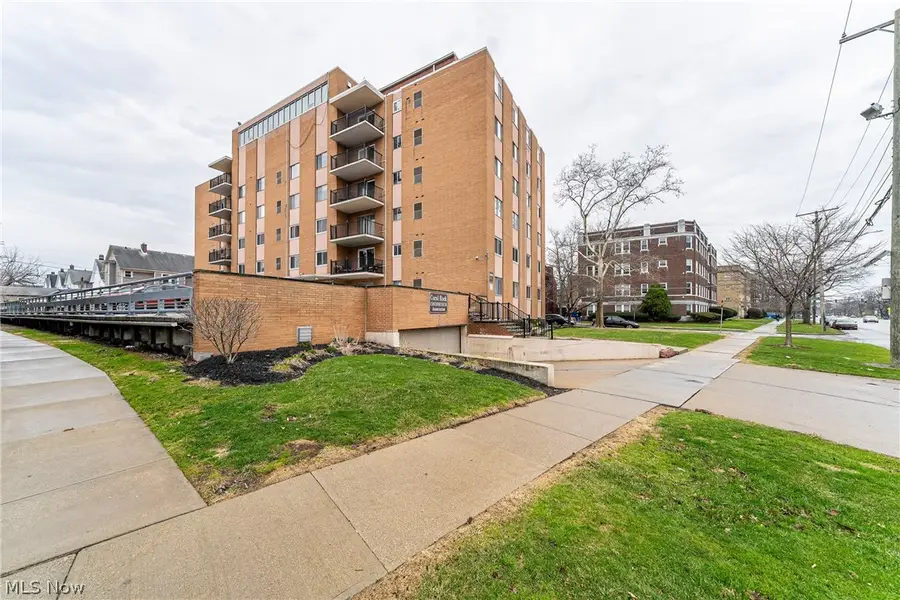 12029 Clifton Boulevard #505, Lakewood, OH 44107 - #2