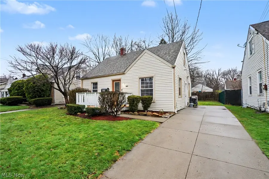 834 Sarcee Avenue, Akron, OH 44305 - #3