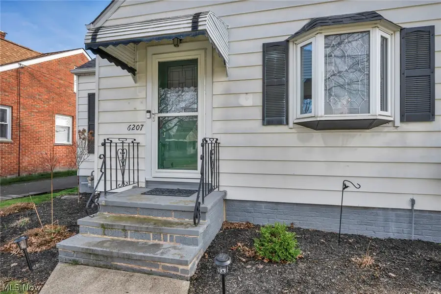 6207 Gilbert Avenue, Parma, OH 44129 - #3
