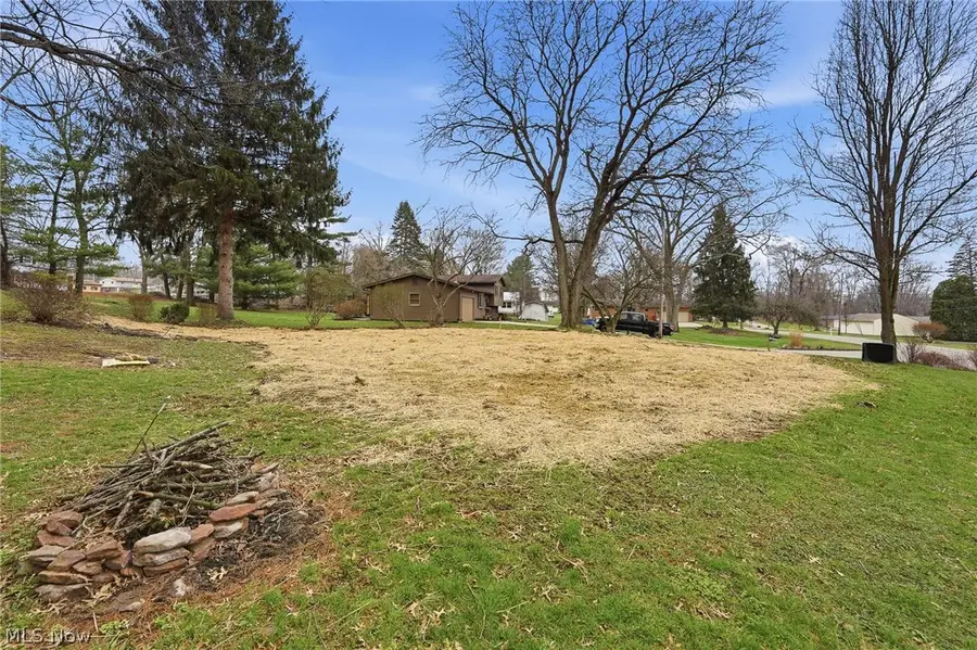 7622 Marelis Ne Avenue, Canton, OH 44721 - #3