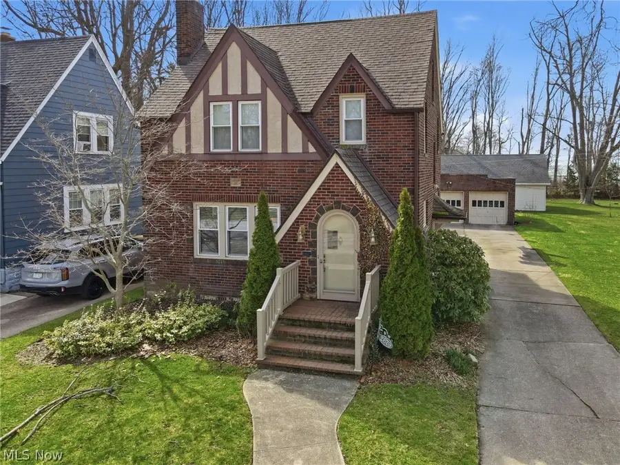 2679 Walnut Boulevard, Ashtabula, OH 44004 - #2