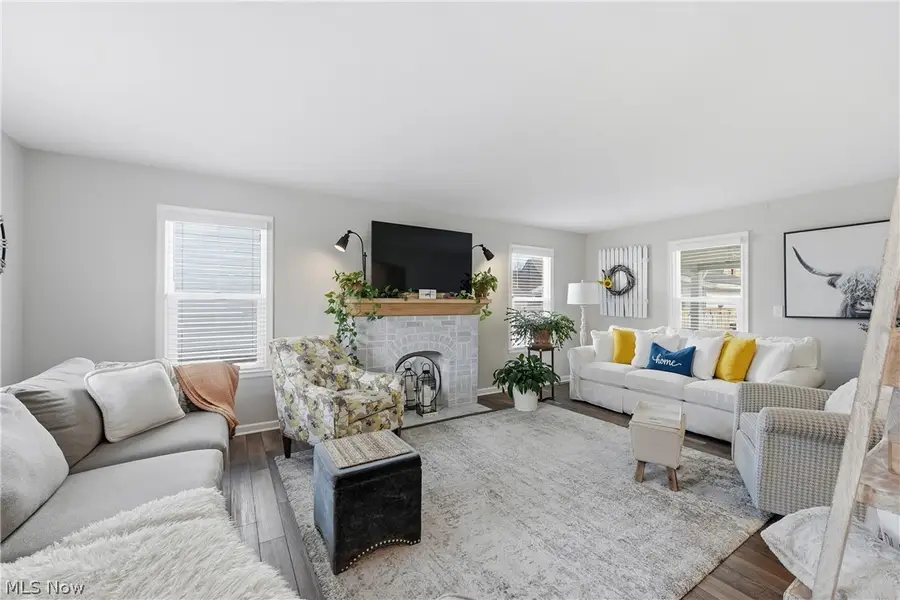 735 Allison Avenue, Lorain, OH 44052 - #3