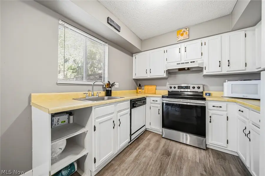 4449 Cushing Lane, Richmond Heights, OH 44143 - #2