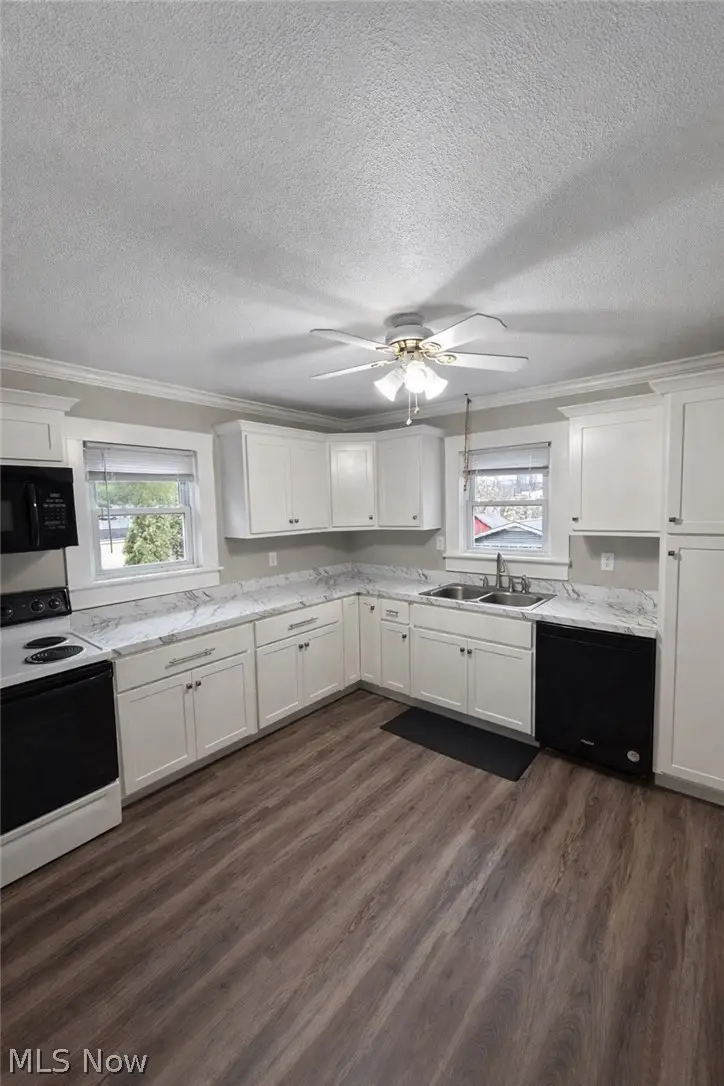 169 Monroe Street, Fredericksburg, OH 44627 - #3